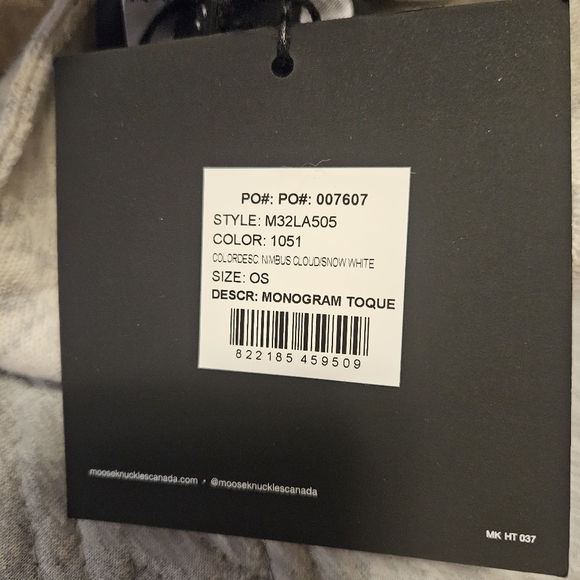 NWT Moose knuckle monogram toque - Picture 8 of 10